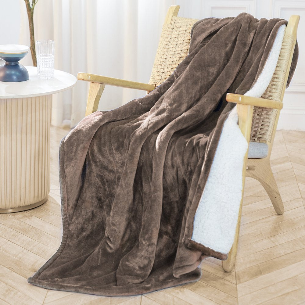 Electric Heated Blanket Throw Blanket 50" X 60" Flannel and Sherpa Electric Blanket Fast Heating 4 Hour Auto-Off Heating Blanket, Machine Washable, Brown